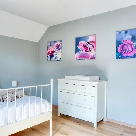 4br With Garden Near Brugge