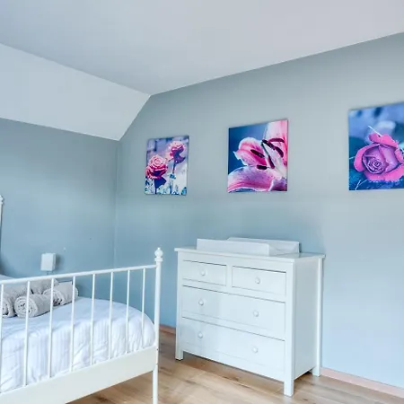4br With Garden Near *